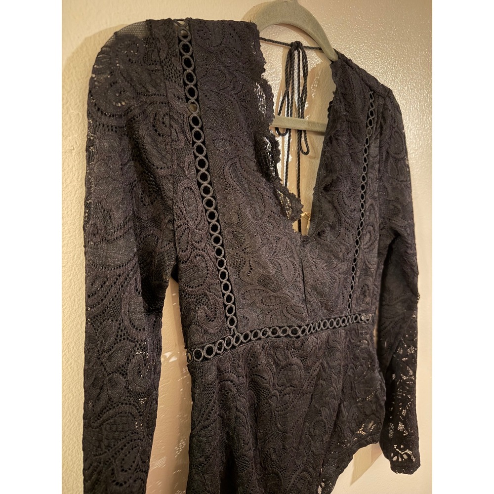 Chocolate USA Womens Black Lace Long Sleeve V-Neck Bodysuit Medium NWT - Picture 3 of 8